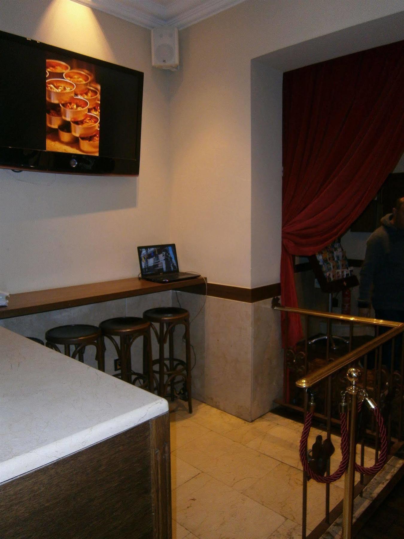Adagio 2* Barcelone